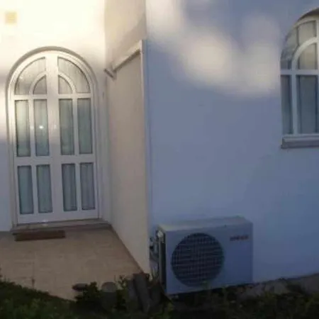 Small Cozy Flat, By The Pool And By The Sea Tatil Evi Tavira