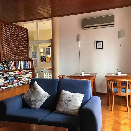 Small Cozy Flat, By The Pool And By The Sea *