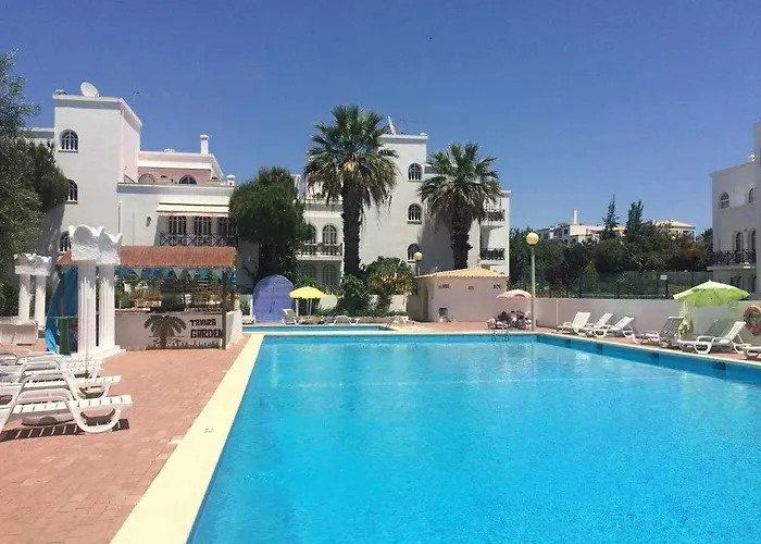Small Cozy Flat, By The Pool And By The Sea. * Tavira
