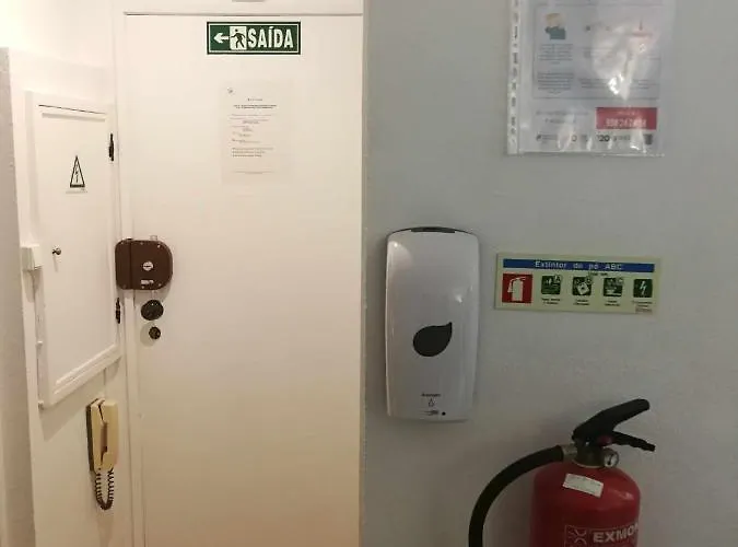 Casa de Férias Small Cozy Flat, By The Pool And By The Sea. *