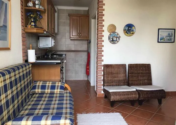 Small Cozy Flat, By The Pool And By The Sea. Vakantiehuis Tavira
