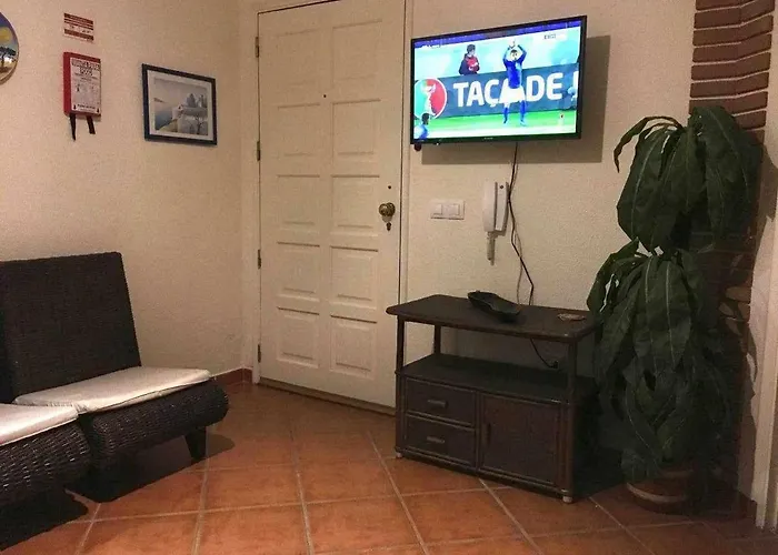 Vakantiehuis Small Cozy Flat, By The Pool And By The Sea. Tavira