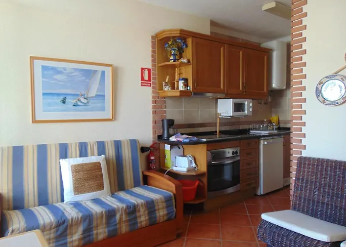 Small Cozy Flat, By The Pool And By The Sea. Tavira