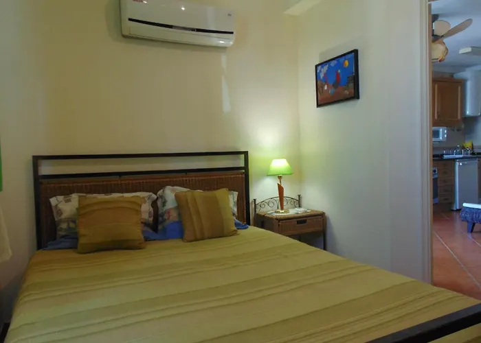 Small Cozy Flat, By The Pool And By The Sea. Tavira